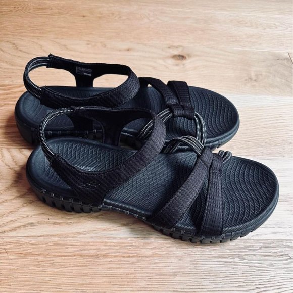 SKECHERS sandals Size 9 Go Walk Goga Mat - Picture 2 of 4